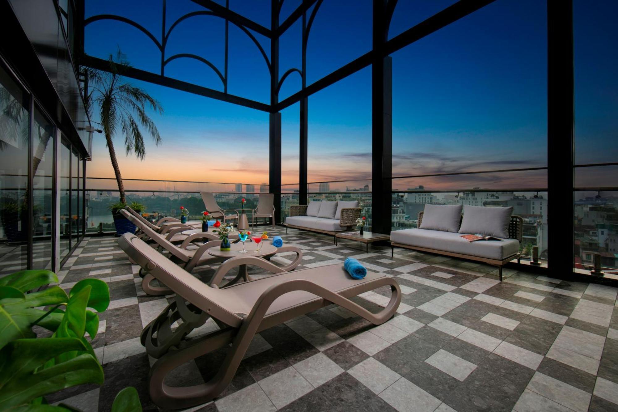เมย์ เดอ วิลล์ ลักชัวรี โฮเทล แอนด์ สปา Hotel ฮานอย ภายนอก รูปภาพ The Sky Bar