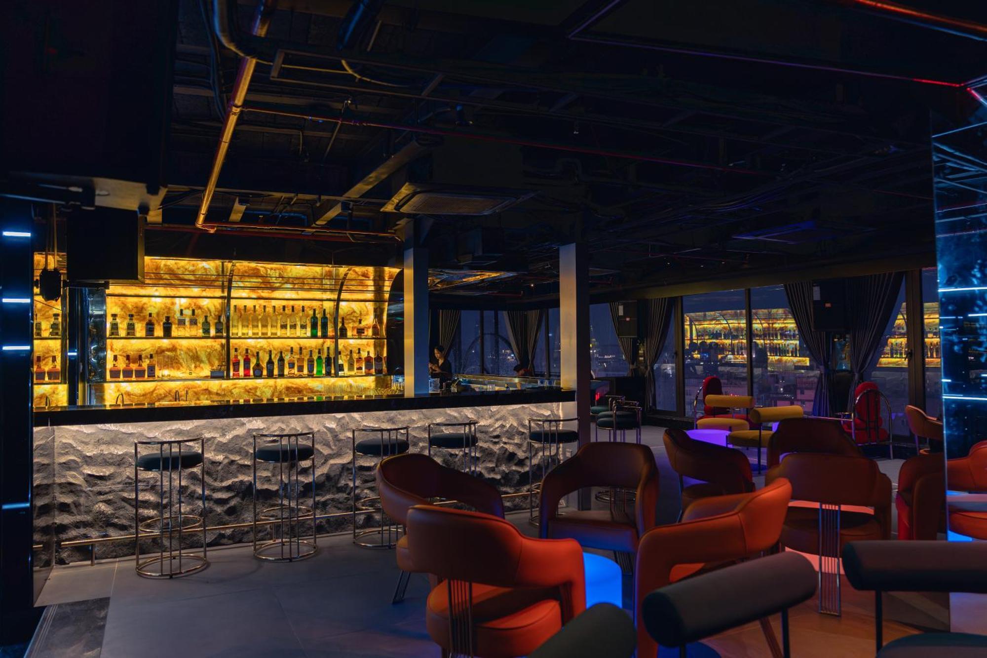 เมย์ เดอ วิลล์ ลักชัวรี โฮเทล แอนด์ สปา Hotel ฮานอย ภายนอก รูปภาพ The bar at the 101 bar