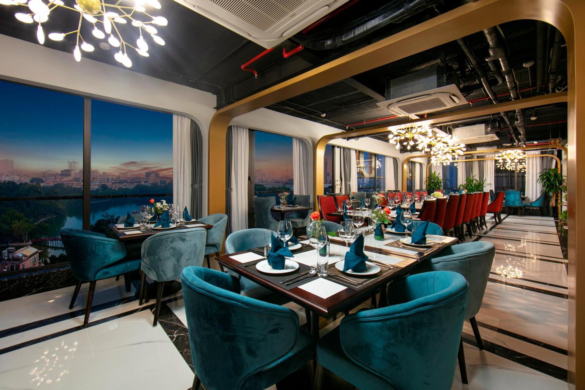 เมย์ เดอ วิลล์ ลักชัวรี โฮเทล แอนด์ สปา Hotel ฮานอย ภายนอก รูปภาพ The 360° Restaurant