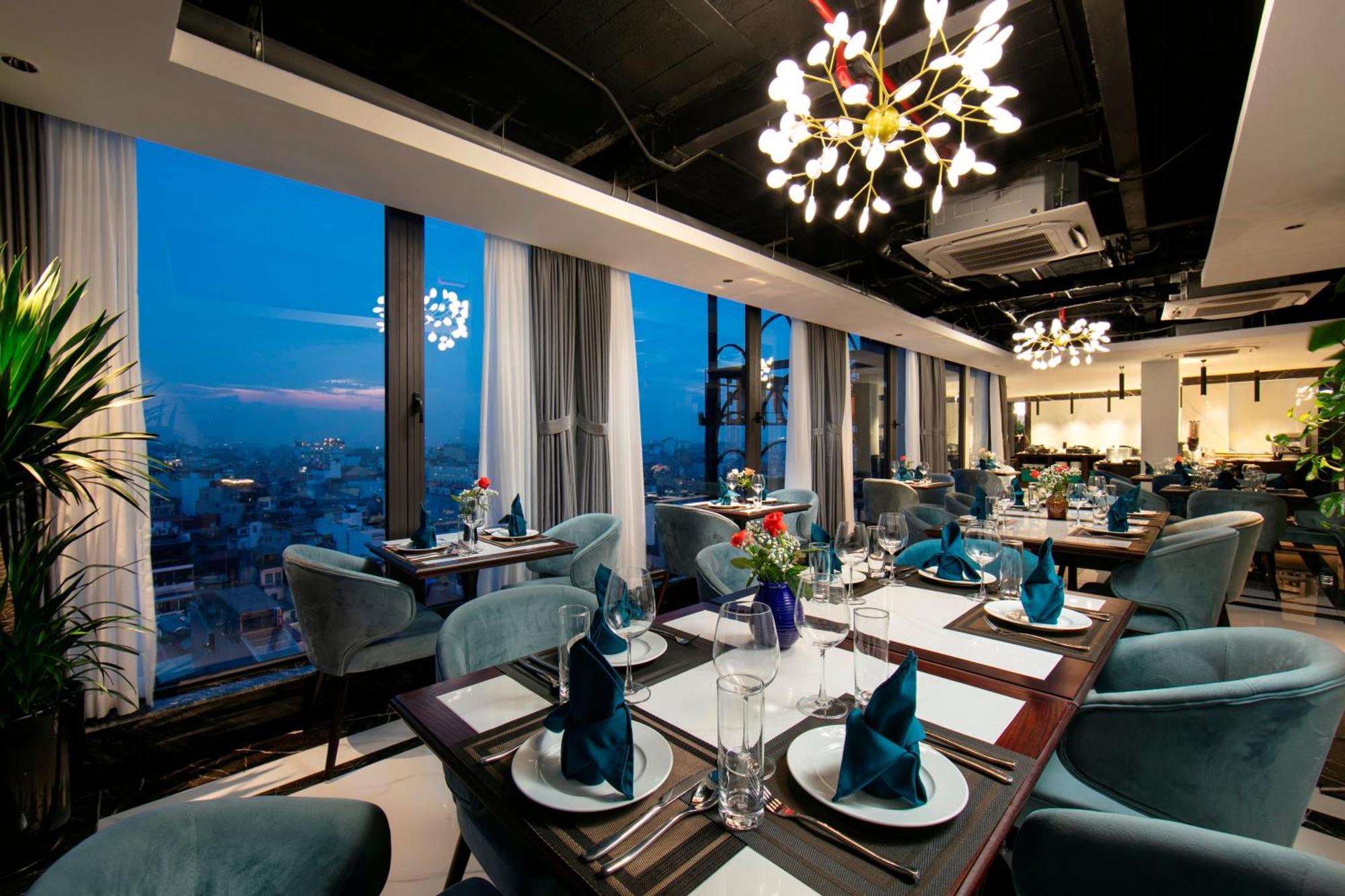 เมย์ เดอ วิลล์ ลักชัวรี โฮเทล แอนด์ สปา Hotel ฮานอย ภายนอก รูปภาพ The 360 Restaurant