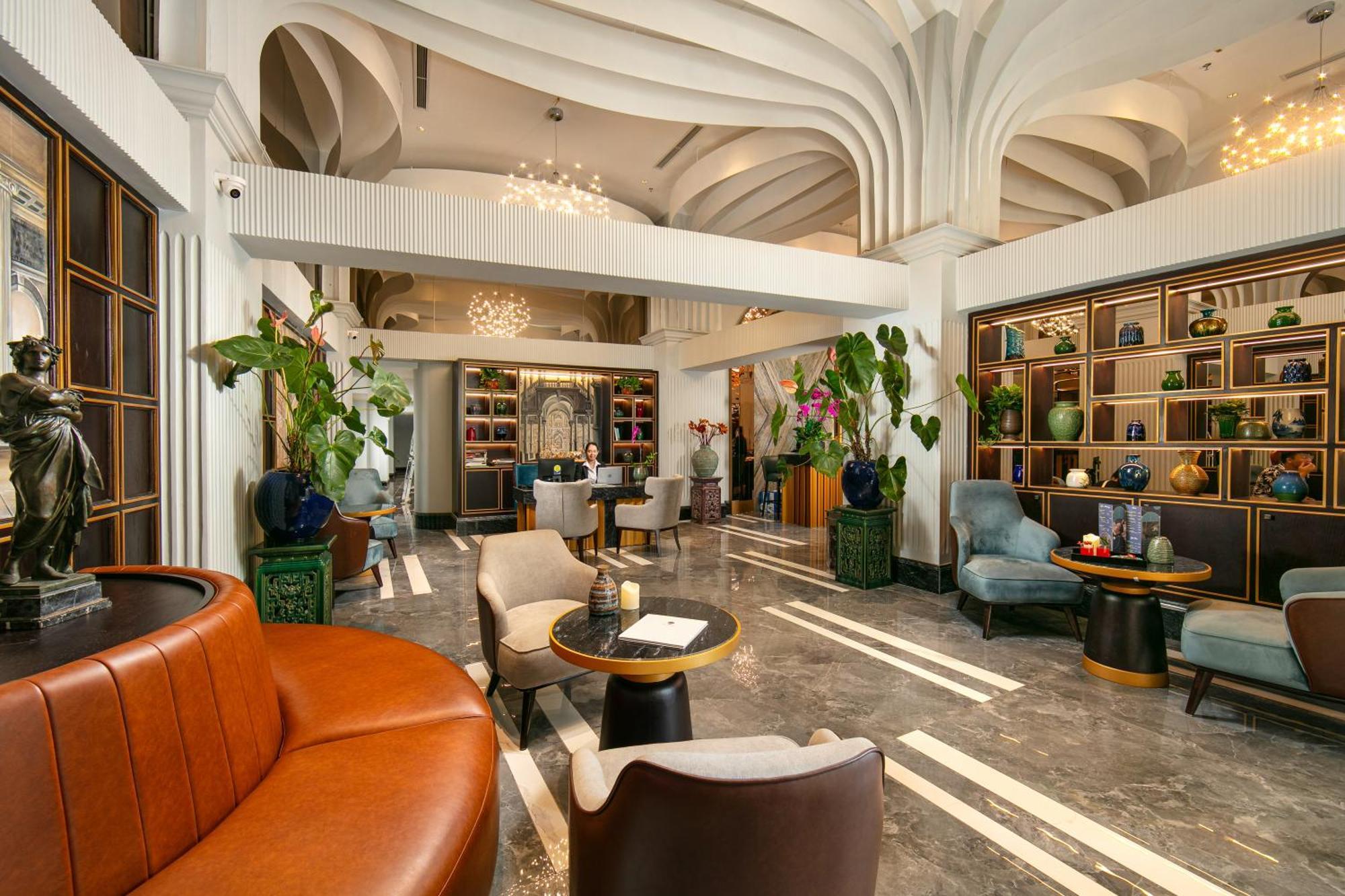 เมย์ เดอ วิลล์ ลักชัวรี โฮเทล แอนด์ สปา Hotel ฮานอย ภายนอก รูปภาพ The lobby of the hotel