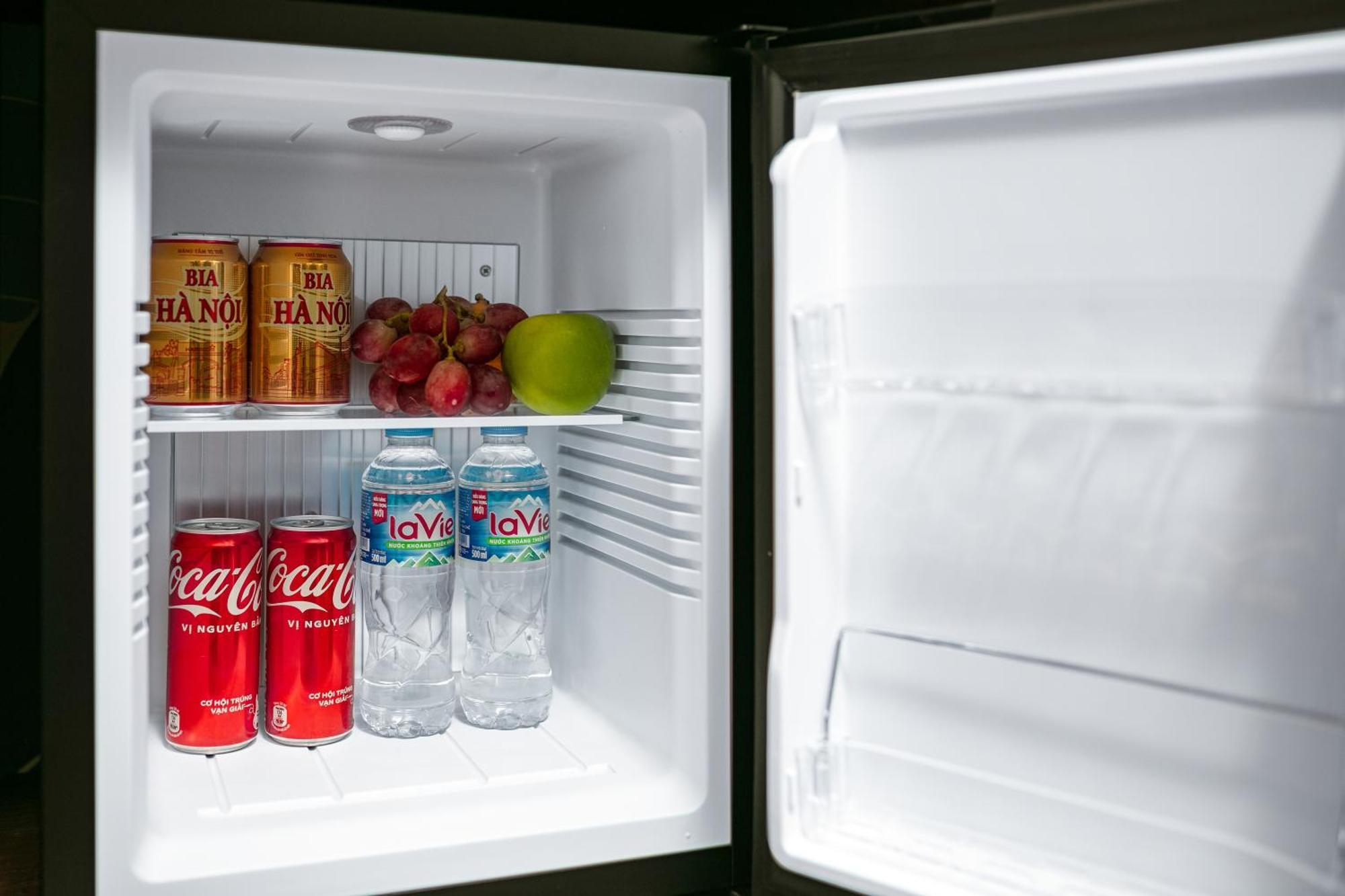เมย์ เดอ วิลล์ ลักชัวรี โฮเทล แอนด์ สปา Hotel ฮานอย ภายนอก รูปภาพ A mini-refrigerator
